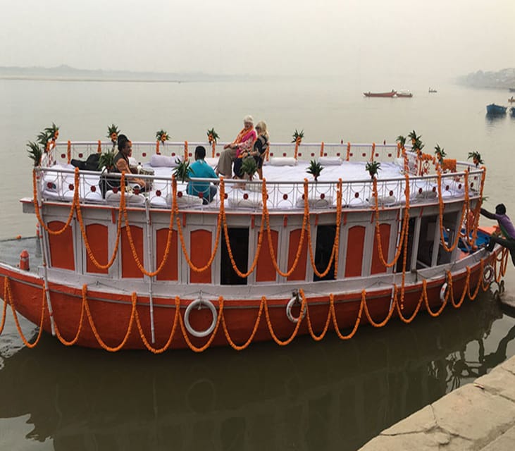 Cruise in Varanasi on Dev Diwali